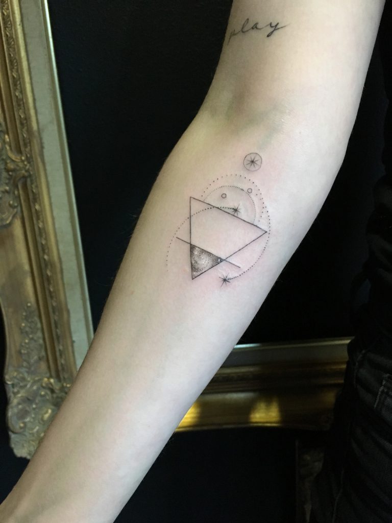 Single Needle Tattoos  Atelier Eva